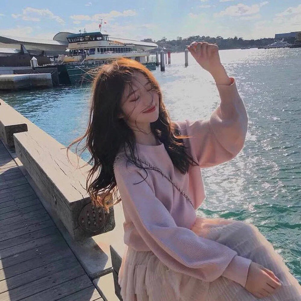 泊岸